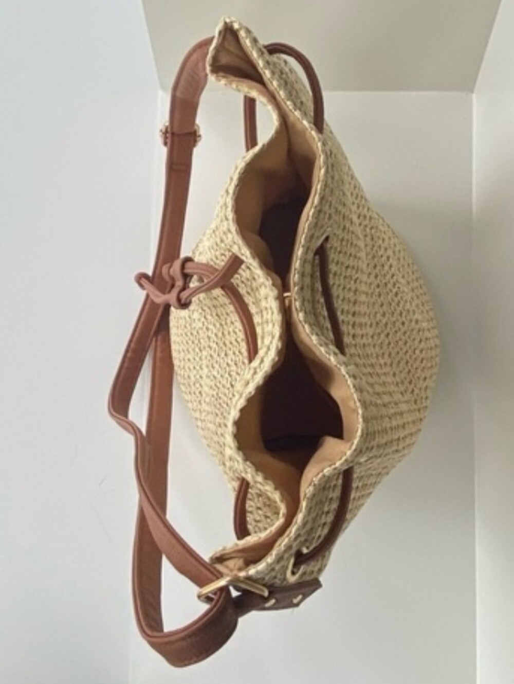 Montce Ali Woven Straw Bucket Bag Ivory & Chestnut Brown NWT - Picture 2 of 14